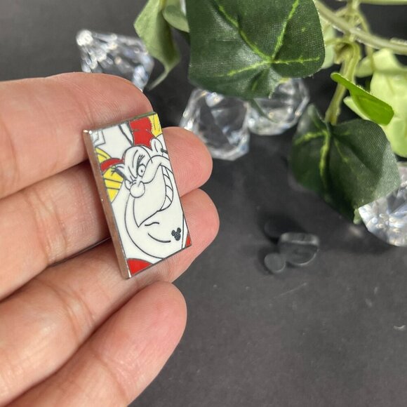Disney Queen Heart Trading Pin Hidden Mickey Alice Wonderland Lapel Pin Gift Pin - Picture 5 of 8